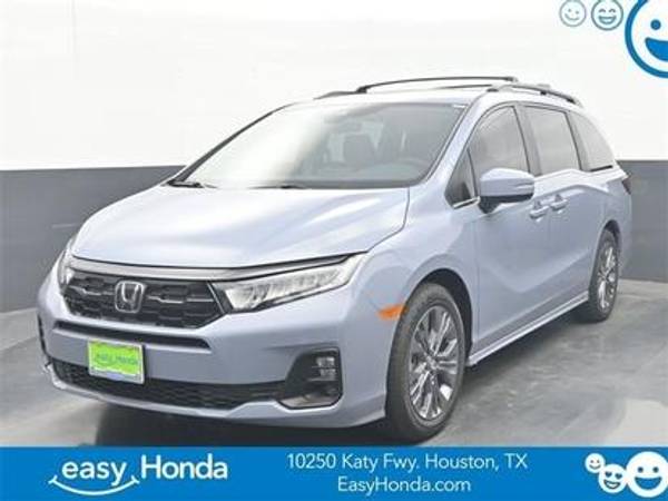 Honda Odyssey with VIN: 5FNRL6H8XSB016688