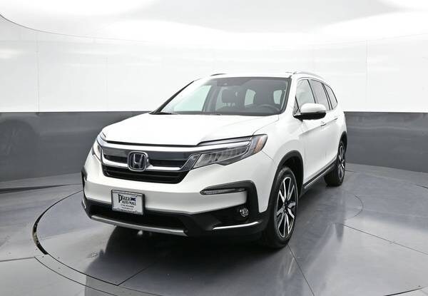 Honda Pilot with VIN: 5FNYF6H07NB074713