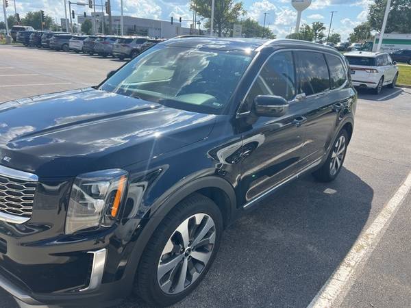 Kia Telluride with VIN: 5XYP3DHC2MG156701