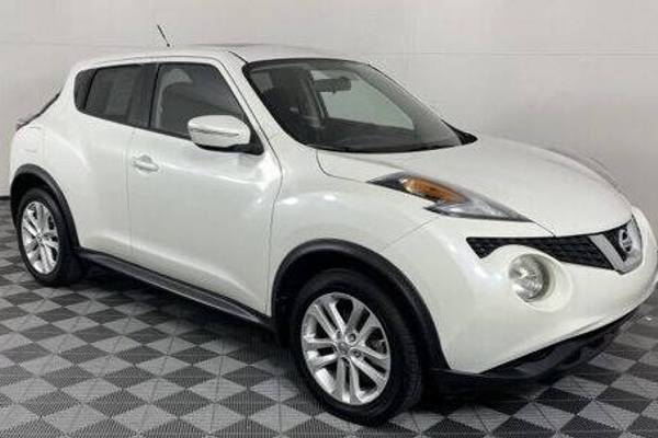 2015 Nissan Juke SV Hatchback