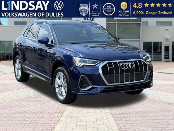 Audi Q3 with VIN: WA1EECF33R1101609