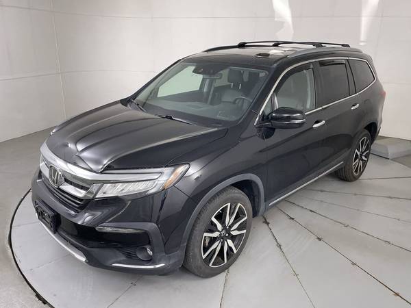 Honda Pilot with VIN: 5FNYF6H65NB000680