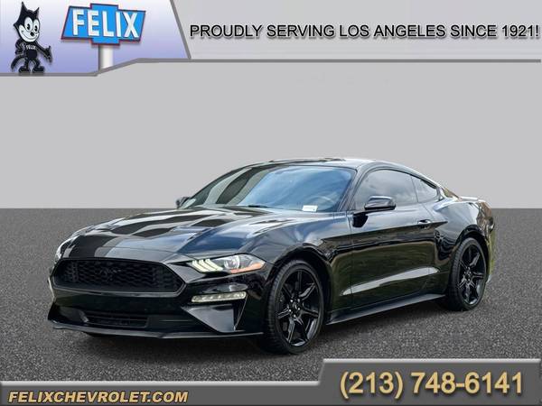 Ford Mustang with VIN: 1FA6P8TH3J5176329