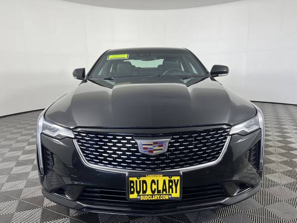 Cadillac CT4 with VIN: 1G6DB5RK7N0119672