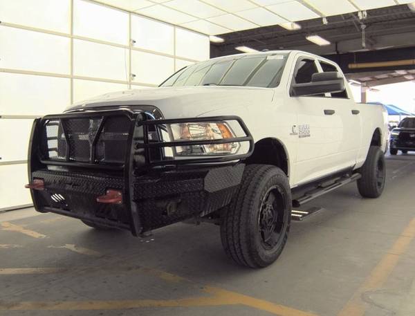 Ram 2500 with VIN: 3C6UR5CL0JG193202