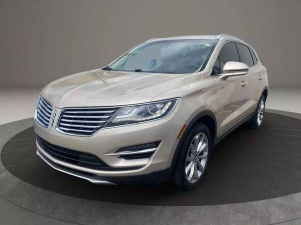 Lincoln MKC with VIN: 5LMCJ2D95HUL71974