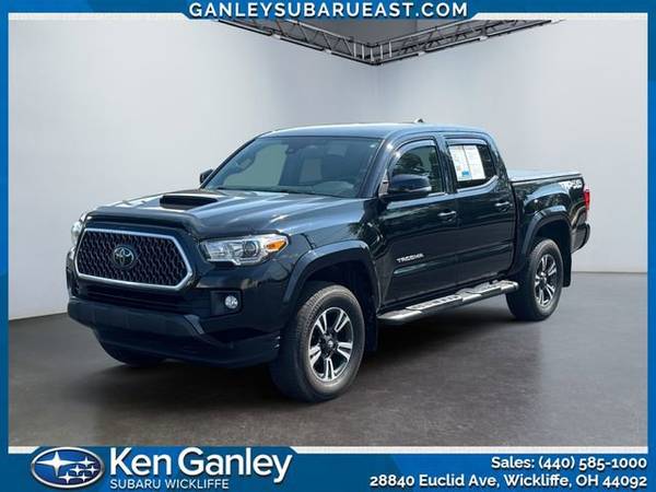 Toyota Tacoma with VIN: 5TFCZ5AN7JX126410
