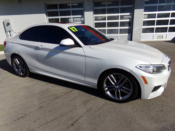 BMW 2 Series with VIN: WBA2H9C32HV642274