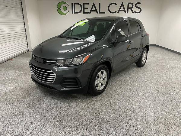 Chevrolet Trax with VIN: 3GNCJKSB6KL357927