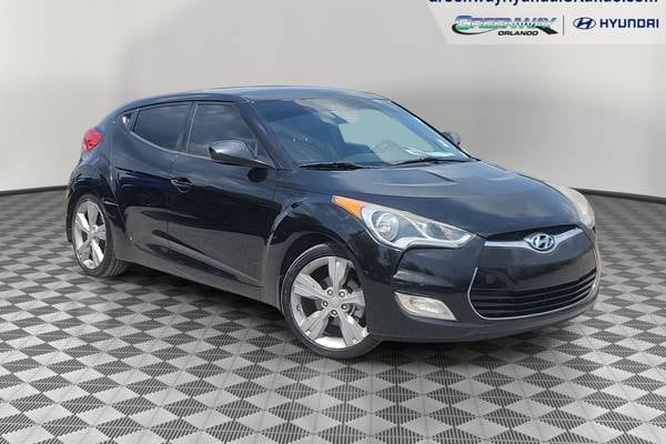 2016 Hyundai Veloster w/Yellow Interior Accent Hatchback