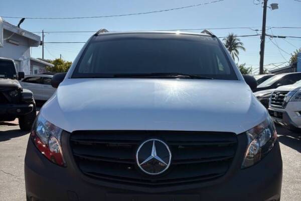 2023 Mercedes-Benz Metris 135" WB Cargo