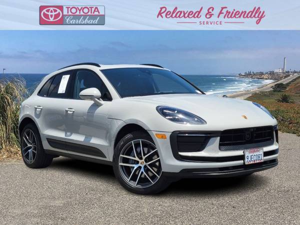 Porsche Macan with VIN: WP1AA2A57RLB02820