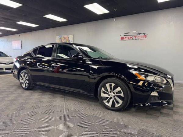 Nissan Altima with VIN: 1N4BL4BV8KC229808