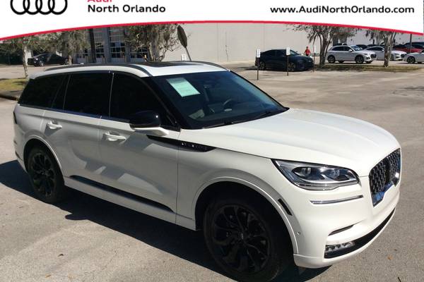 Used White Lincoln Aviator for Sale Near Me | Edmunds