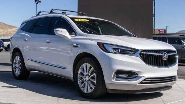Buick Enclave with VIN: 5GAEVBKW8JJ200691