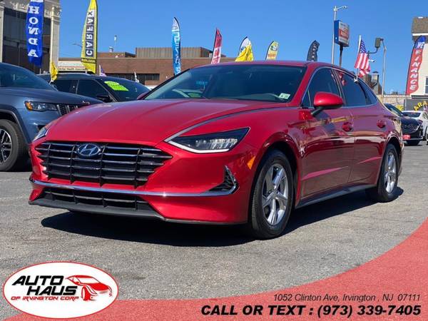 Hyundai Sonata with VIN: 5NPEG4JA1LH036027