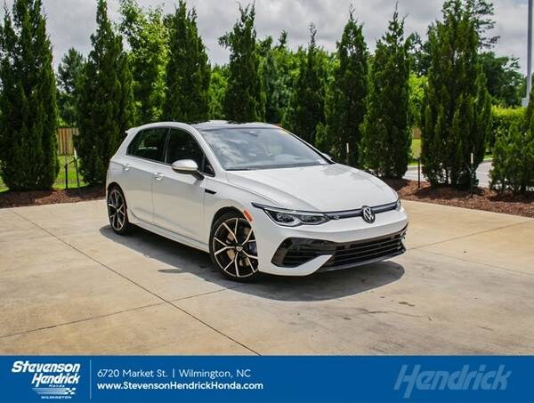 Volkswagen Golf R with VIN: WVWFB7CD1RW149975
