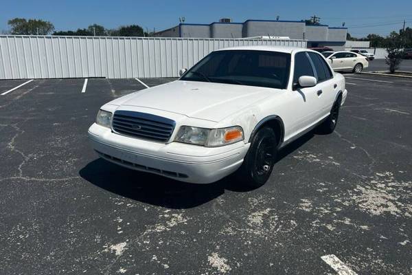 1999 Ford Crown Victoria Base