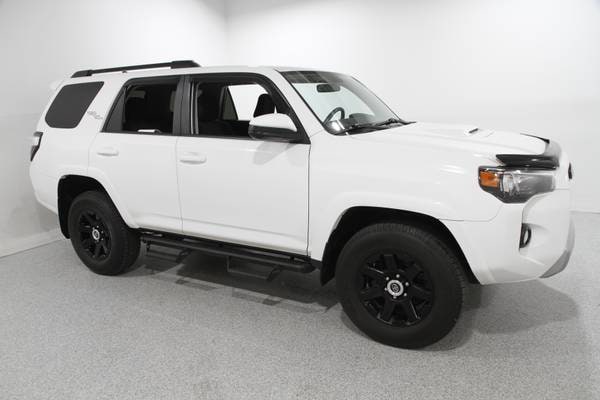 Toyota 4Runner with VIN: JTEBU5JR5K5726607