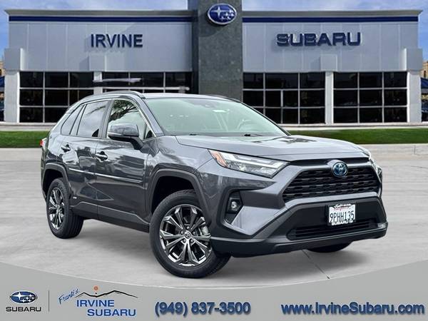 Toyota RAV4 Hybrid with VIN: JTMB6RFV8RD145162