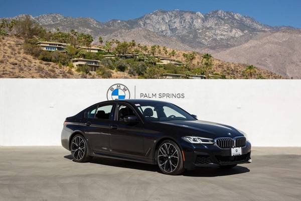 BMW 5 Series with VIN: WBA53BJ04NWX73109