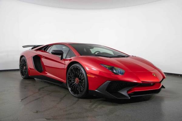 Lamborghini Aventador with VIN: ZHWUF3ZDXGLA04261