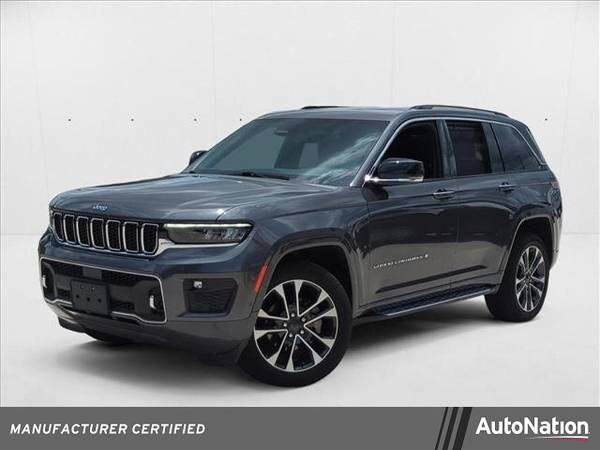 Jeep Grand Cherokee with VIN: 1C4RJGDG4N8611582