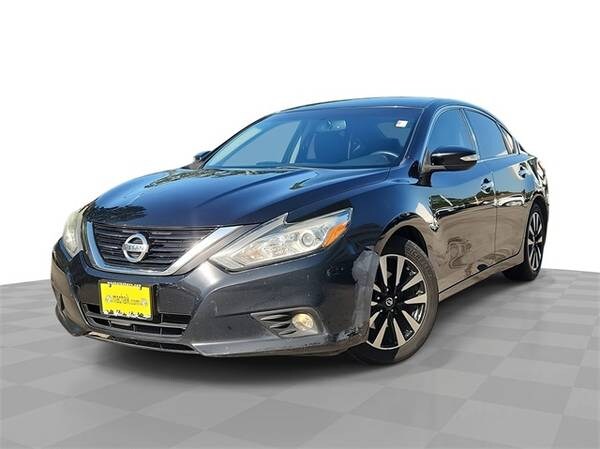 Nissan Altima with VIN: 1N4AL3AP8JC234076