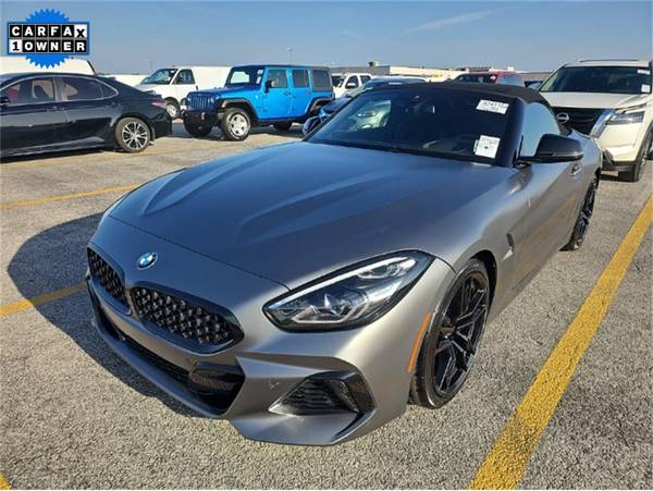 BMW Z4 with VIN: WBAHF9C05NWX82377