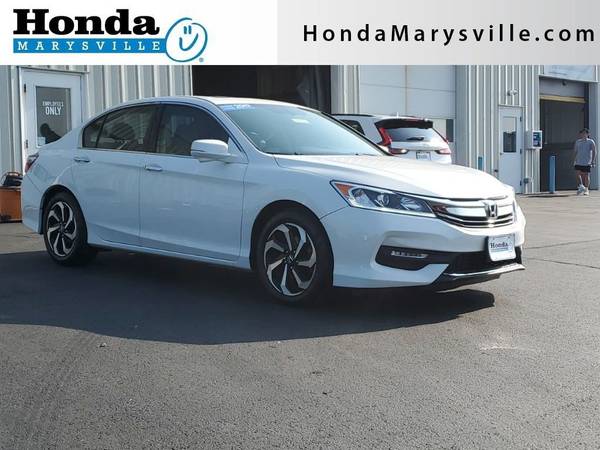 Honda Accord with VIN: 1HGCR3F88HA006038