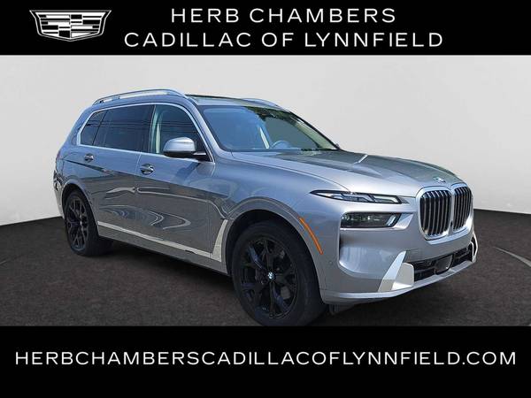 BMW X7 with VIN: 5UX23EM05R9S08230