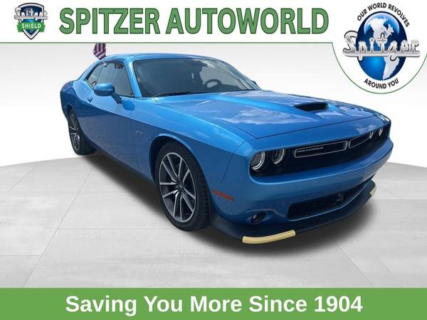 Dodge Challenger with VIN: 2C3CDZBT0PH693658