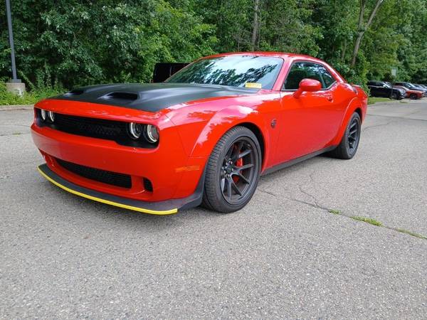 Dodge Challenger with VIN: 2C3CDZC98PH647868