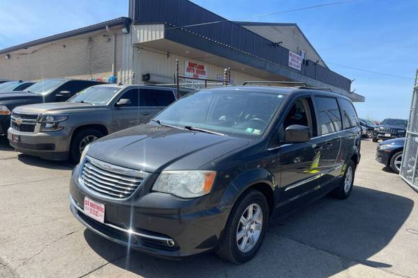 2012 Chrysler Town and Country Touring