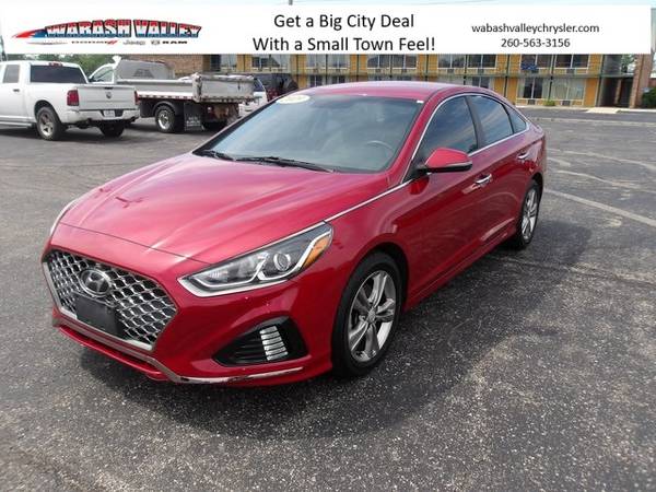 Hyundai Sonata with VIN: 5NPE34AF6KH784200