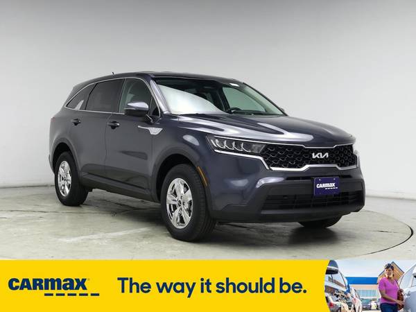 Kia Sorento with VIN: 5XYRGDLC1PG210434