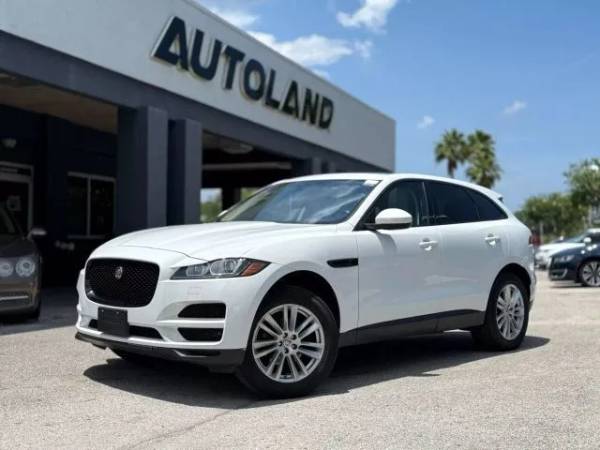 Jaguar F-PACE with VIN: SADCK2FNXJA246933