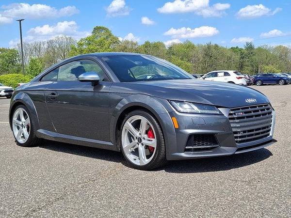 Audi TTS with VIN: TRUC1AFV5G1020600
