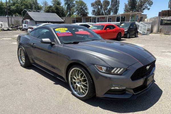 2016 Ford Mustang V6 Coupe