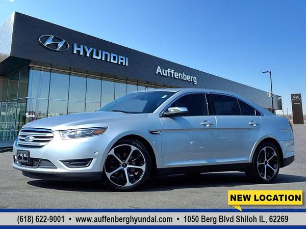 Ford Taurus with VIN: 1FAHP2F84FG106870
