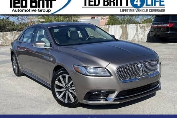 2020 Lincoln Continental Base