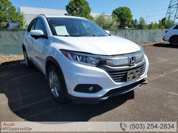 Honda HR-V with VIN: 3CZRU6H50KM739782