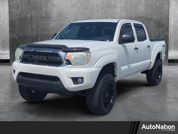 Toyota Tacoma with VIN: 3TMLU4EN2EM146627