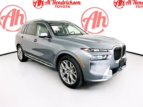 BMW X7 with VIN: 5UX23EM09R9T42335