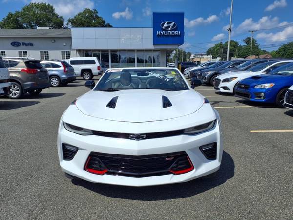 Chevrolet Camaro with VIN: 1G1FE3D71J0167711
