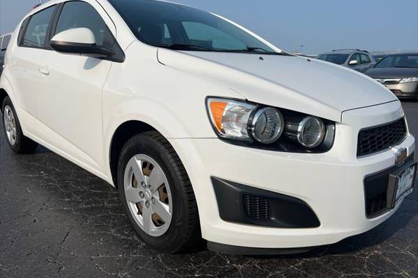 2016 Chevrolet Sonic LS Hatchback