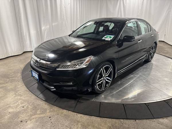 Honda Accord with VIN: 1HGCR3F94GA022339