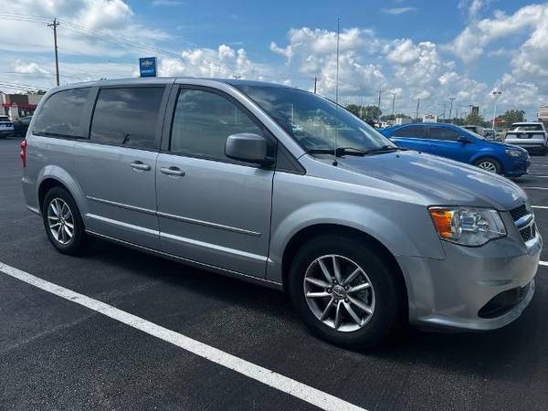 Dodge Grand Caravan with VIN: 2C4RDGBG0GR363638