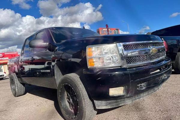 2011 Chevrolet Silverado 1500 LT  Crew Cab