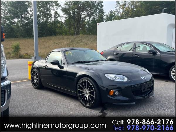 Mazda MX-5 Miata with VIN: JM1NC2PF2E0235817